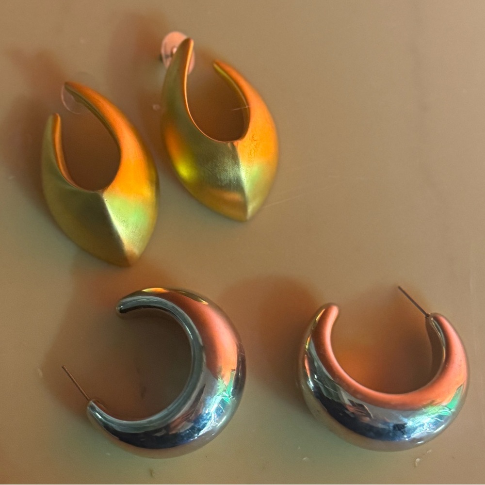 Bundle *** GIVENCHY Set of 2 vintage earrings chunky women’s vintage accessories